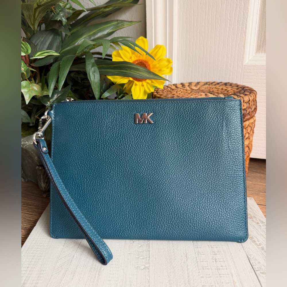 Michael Kors Pebbled Leather Teal & Silver Clutch Wristlet